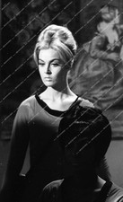 st-379 Nichelle Nichols, Venita Wolf TV orig Star Trek ep The Squire of Gothos s