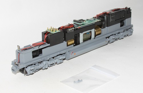 Athearn Genesis SD59M Gray Power Chassis Mechanism HO Scale