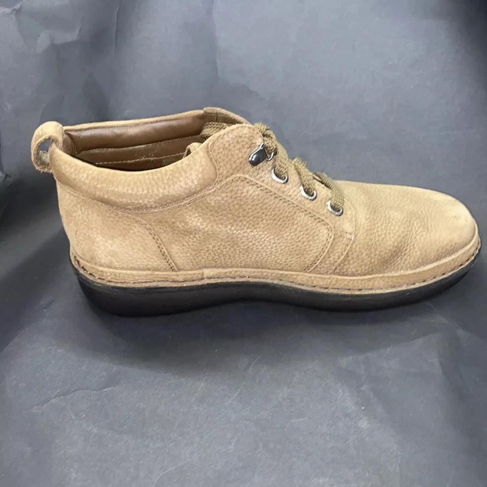 Propet Villager 磨砂皮革远足靴男式 11.5 Mid Chukka Choco 米色 — 第 2/4 张图片