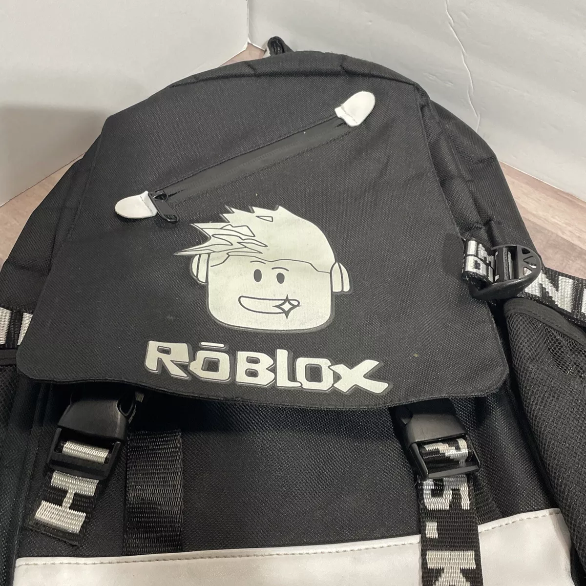 ROBLOX Multifunctional Backpack with USB Charging Port- Multiple  Compartments | eBay