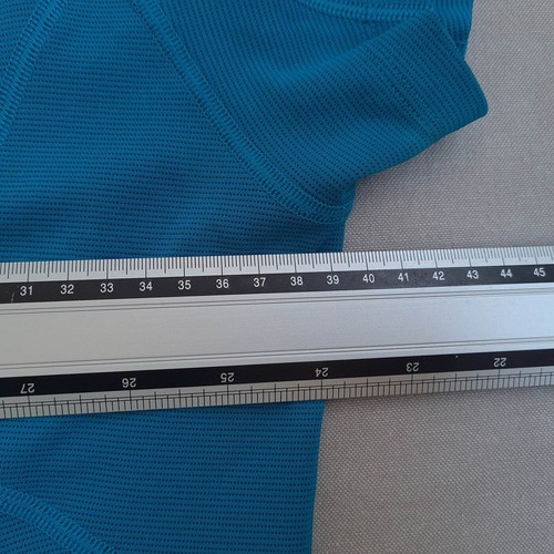 2XU Womens Activewear T-Shirt Size M Compression Top Gym Running Jogging Sport - Picture 14 of 16