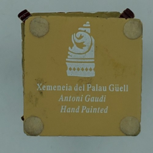 Antoni Gaudi Mosaic Chimney Figurine Paperweight Palau Guell Handpainted - Picture 6 of 6
