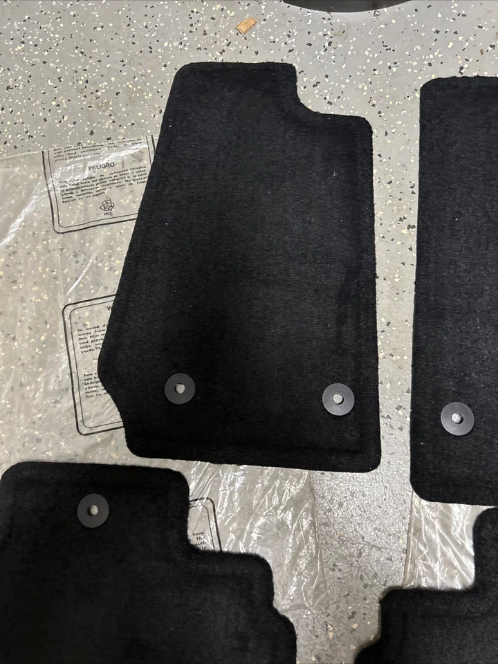 Black Front and Rear Carpet Floor Mat Set For 2014-18 Jeep Wrangler 1SK96TRM - Image 2 of 4