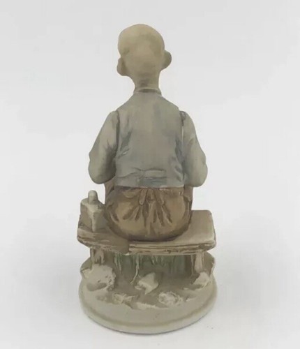 Old Bold Man Figurine ~ #E2013 ~ Sitting on Bench Smoking Pipe ~ Vintage - Picture 3 of 5