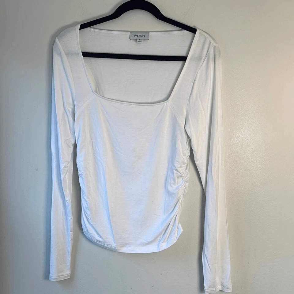 EUC Evereve Cara White Square Neck Long Sleeve Top Small - Imagem 3 de 4