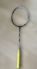 YONEX ASTROX88D PRO 4UG5 with crack