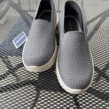 NWT Women Shoe LifeStride BZees Airstep Sz 8.5M Gray with Small Rhinestones