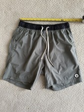 Vuori Men  s Kore Shorts 7  Inseam Medium Lined Dark Grayish Green