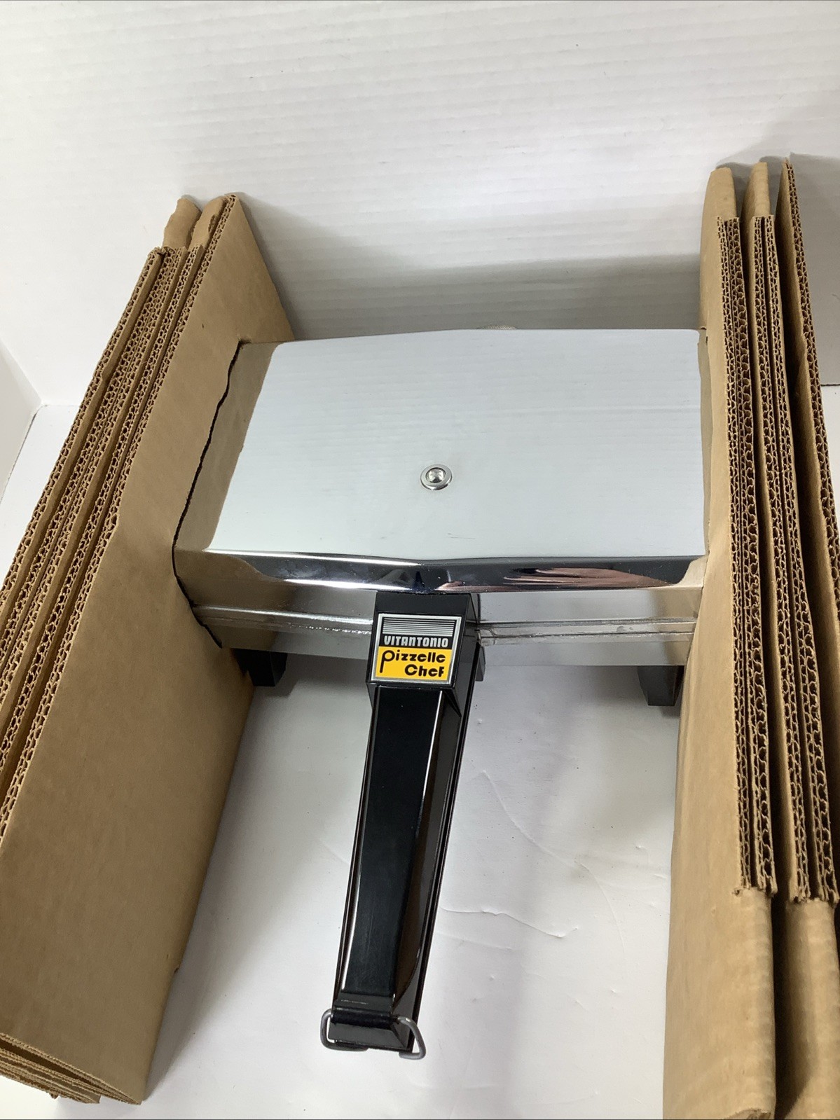 Pizzelle Chef 300 Italian Cookie Baker Press Brand New In Box Brand New In Box