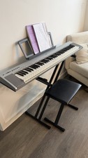 Yamaha Portable Grand Digital Keyboard NP-30 - SILVER