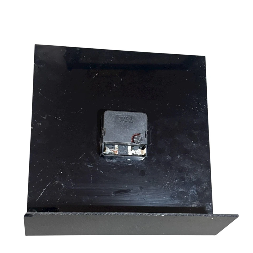 Reloj de cuarzo temático Las Vegas rojo dados escritorio mesa negro casino decoración recuerdo Foto 4 de 4