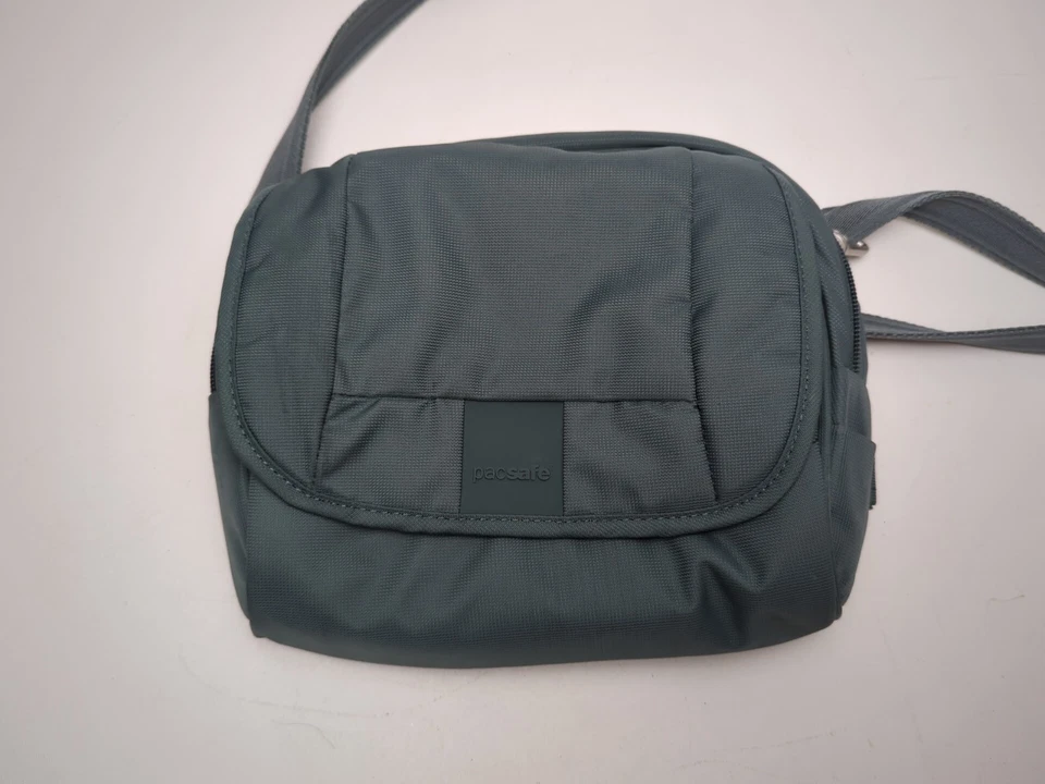 Pacsafe Metrosafe LS Series LS140 Anti-theft Crossbody Bag Exomesh Pine Green - Image 2 of 4