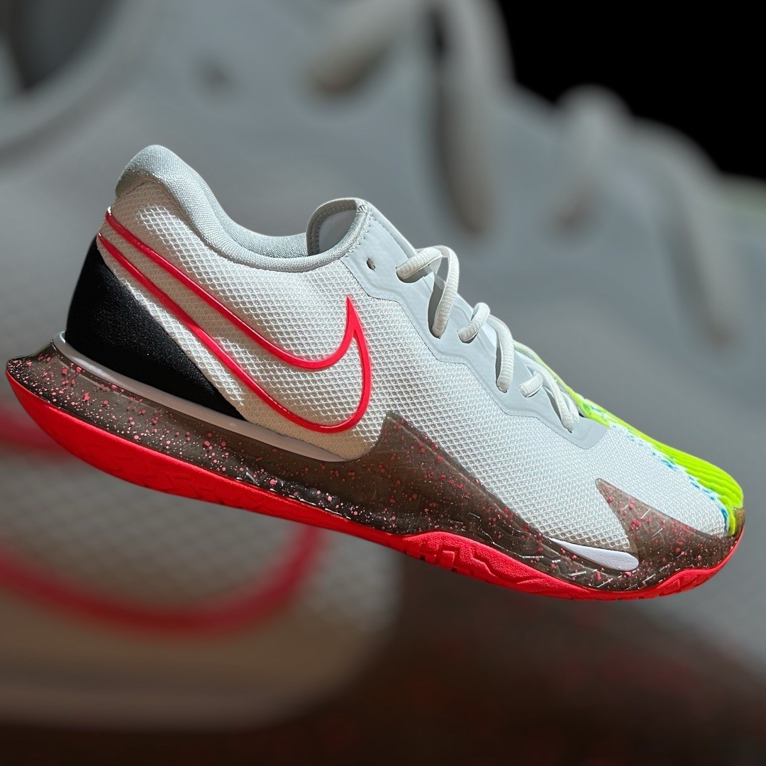 NIKE - ナイキ air zoom cage 4 テニス 28cm ナダルモデル NIKE - ナイキ air zoom cage 4 テニス 28cm ナダルモデルの通販