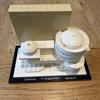 Guggenheim Lego Kit LEGO ARCHITECTURE: Solomon Guggenheim Museum