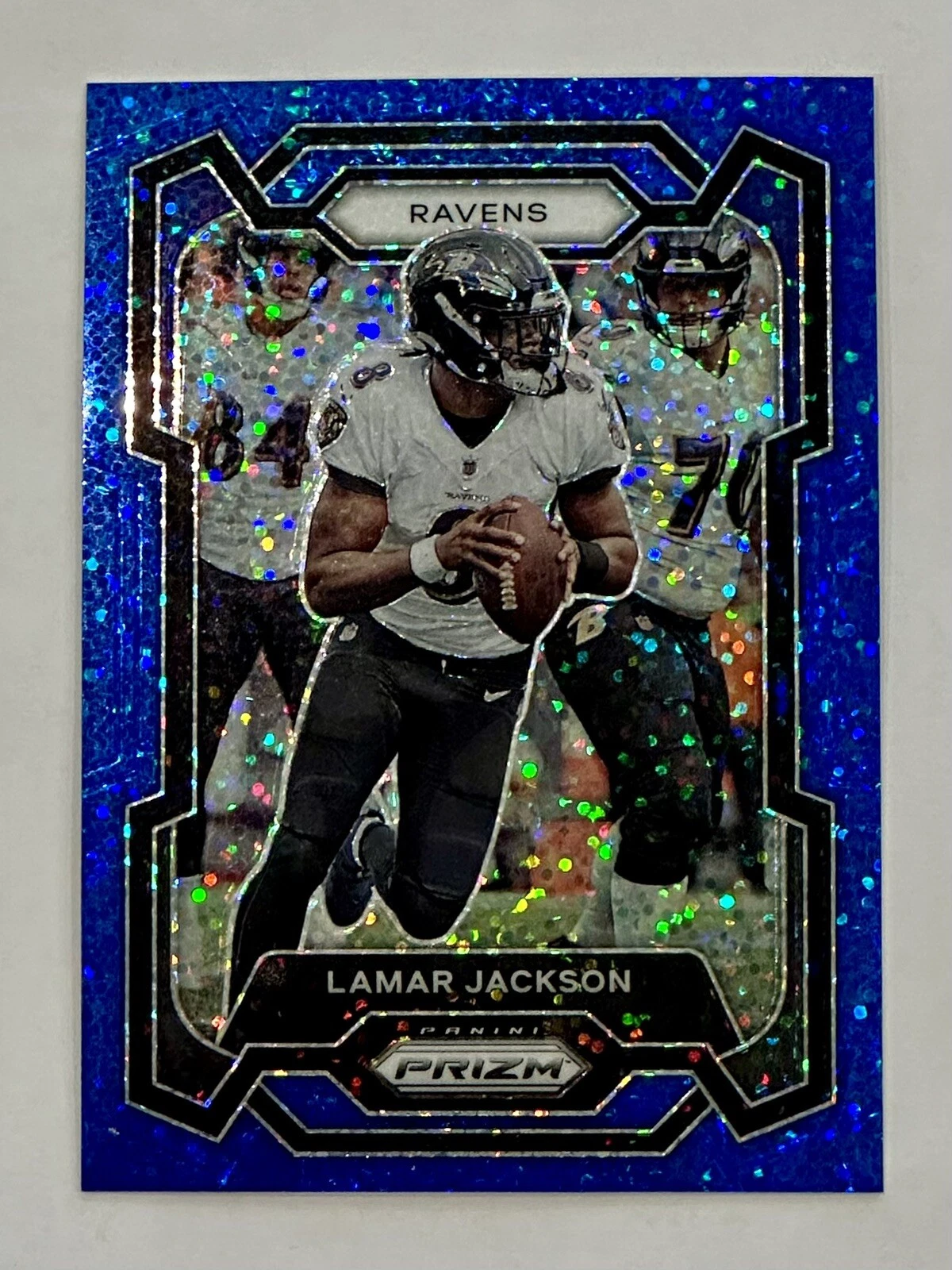 LAMAR JACKSON #18 2023 PANINI PRIZM FOOTBALL BLUE SPARKLE RAVENS /96