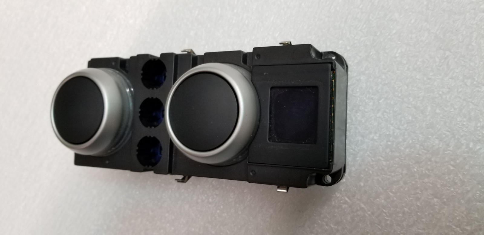 MCLAREN MP4-12C PASSENGER RIGHT SIDE DOOR CONTROL SWITCH UNIT OEM 11M2366CP .01