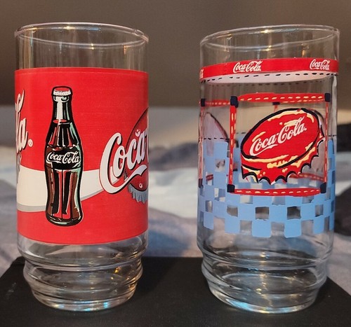 Set Of 2 Red Classic Coca-Cola Glasses - Picture 2 of 6