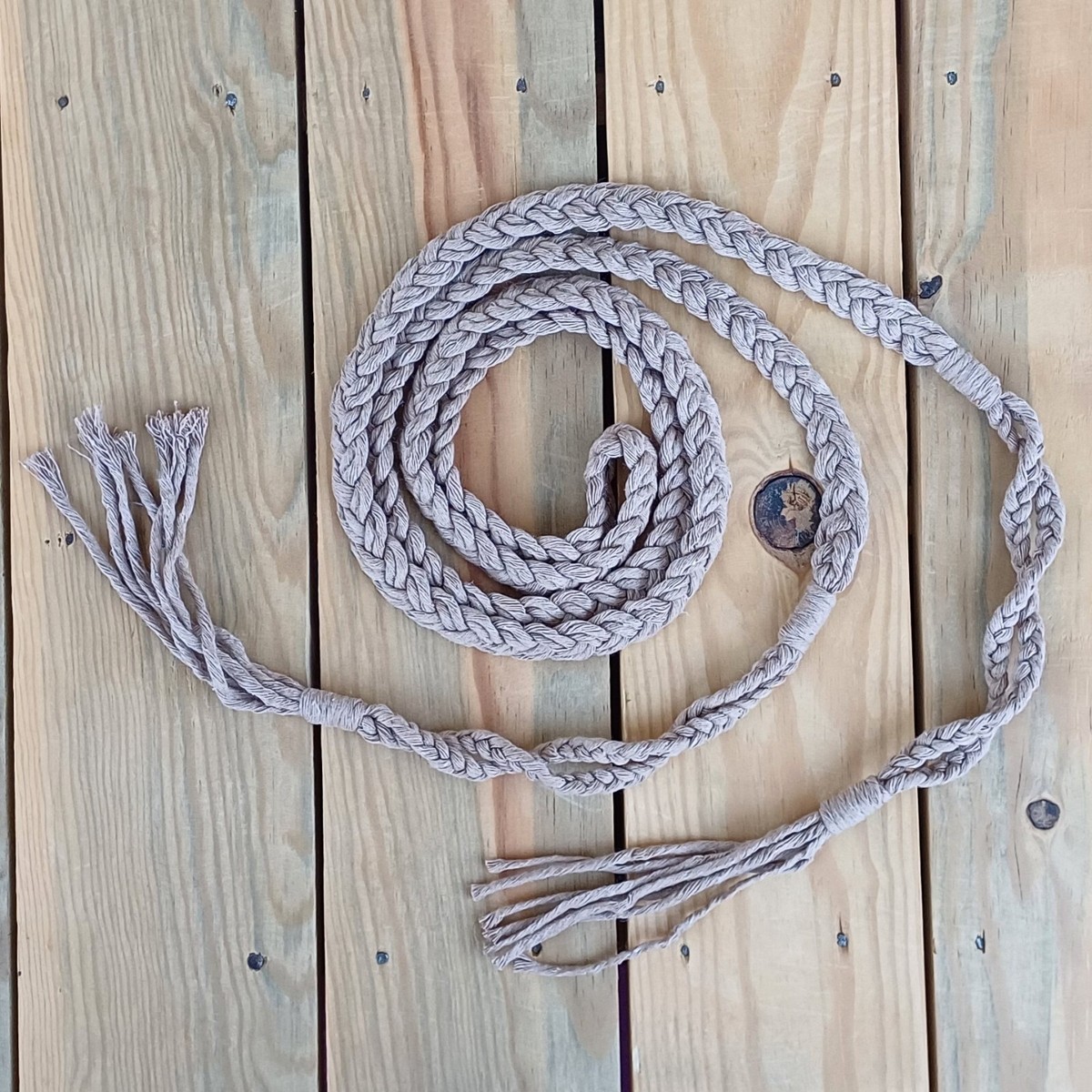 5768 Women\'s Western Waist Cord Bohemian Braided Fringe Macrame Brown Braided Jute Rope Belt Women, Boho Macrame Tassel  main image 2