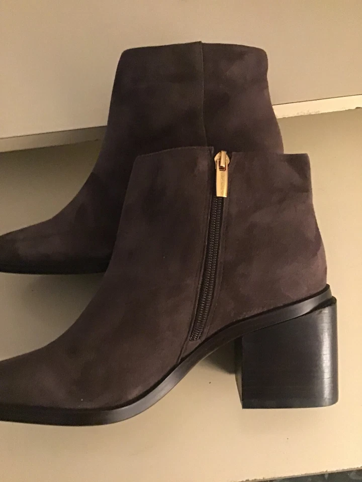 Vince Camuto women brown suede chelsea Kelmi boots Size 9 Euro 40 - Image 3 of 4