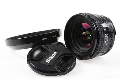NIKON AF D 20mm f/2,8 - SNr: 343927