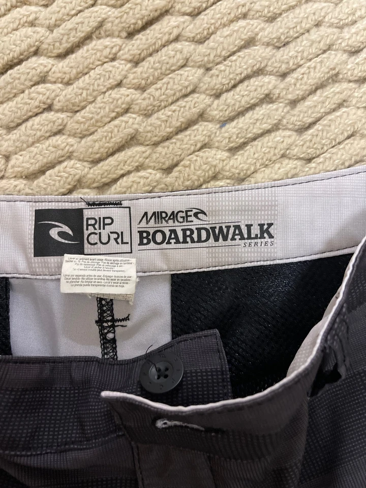 Rip Curl Herren Cargo Shorts BOARDWALK W32 Grau Kariert Sportlich - Bild 4 von 4