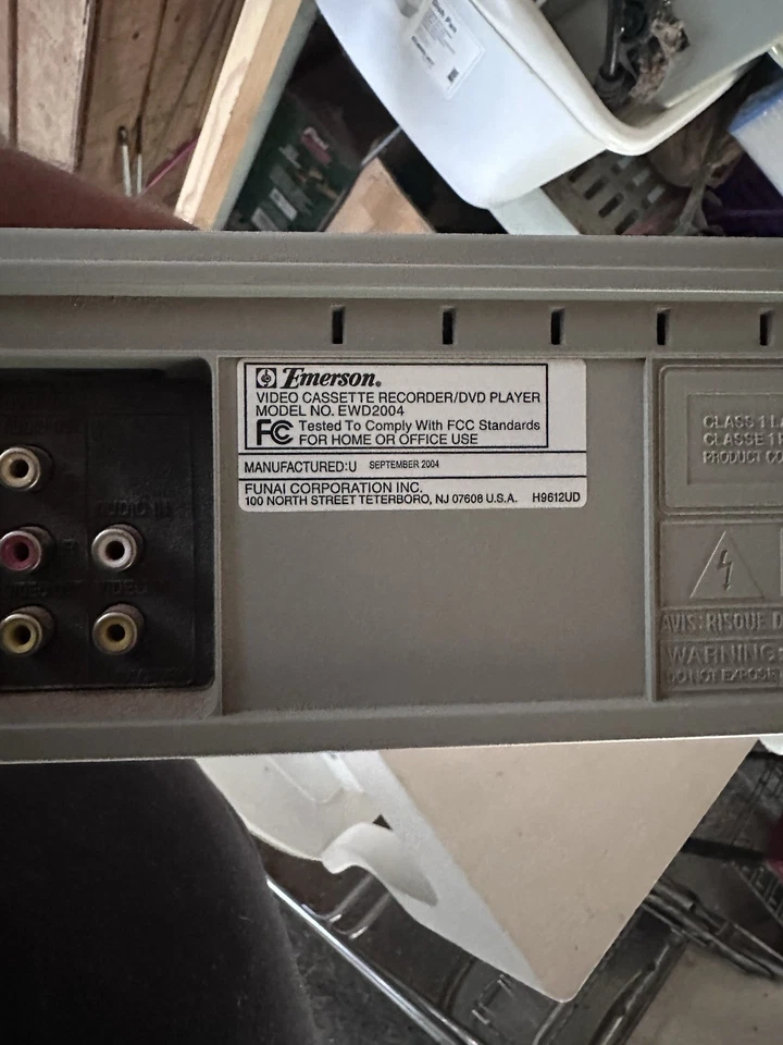 Emerson VCR/DVD Combo VHS Player EWD2004 - NO REMOTE - Tested Working - Image 4 of 4