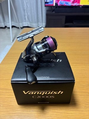 Shimano 16 Vanquish C2000S Spinning Reel Lightly Used with PE0.6 Line