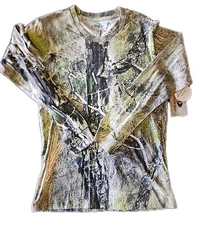 Magellan Outdoors Hunt Gear Realtree Camo Women’s Large Long Sleeve NWT