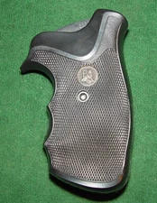 PACHMAYR Gripper Combat Grips to fit All Smith & Wesson N - Frame Revolvers