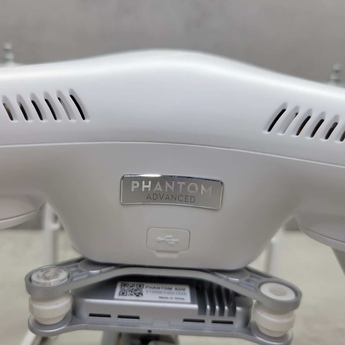 ホビーラジコン dji PHANTOM3 DJI Phantom 3 Standard Drone Quadcopter - Model: W322B