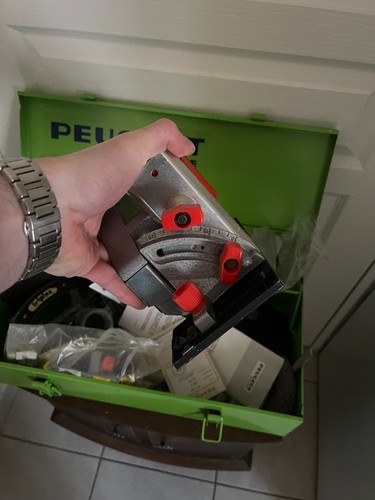 Scie Circulaire Peugeot Adaptateur Perceuse Outil Electrique PEUGEOT Boîte méta - Imagen 16 de 18