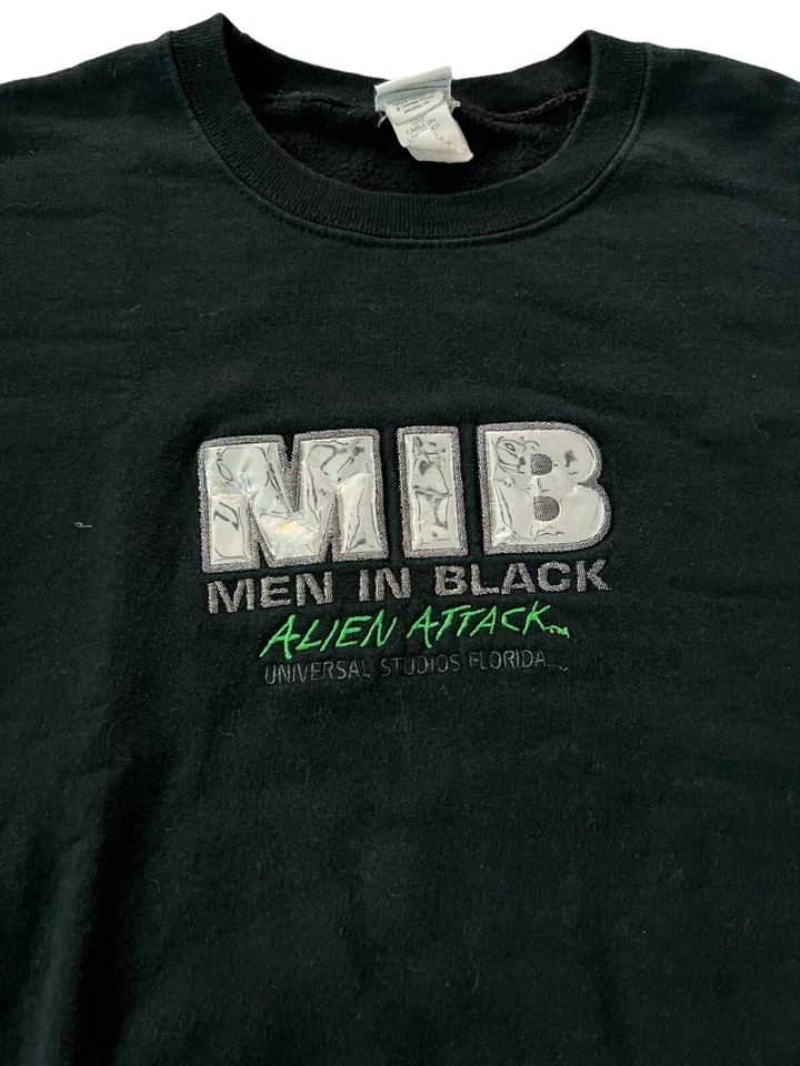 Sudadera De Colección Sin usar, en caja para hombres en negro Alien Attack Universal Orlando Talla L Pullover años 90 Foto 2 de 4