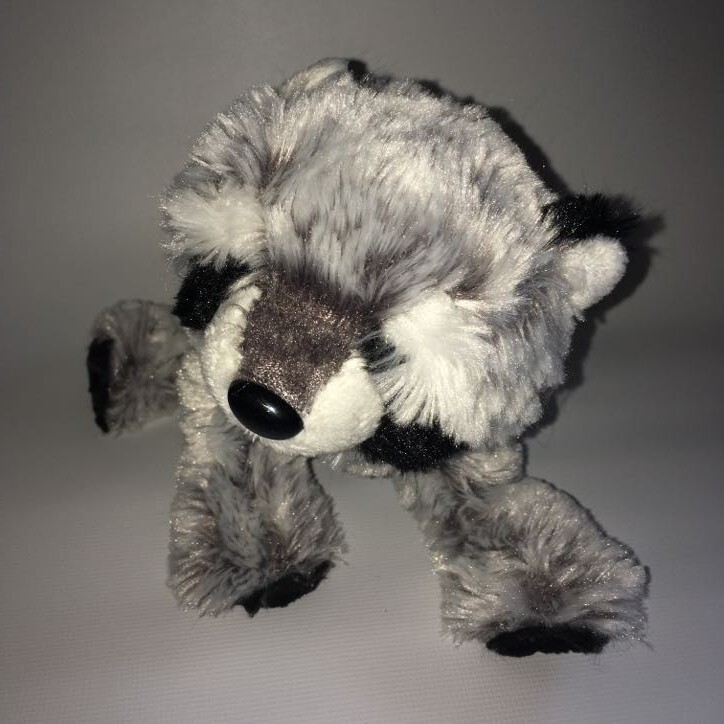 racoon RACCOON Safari Ltd # 223029 Woodland Forest Animal Replica