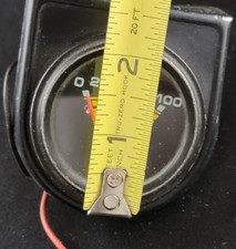 Equus Oil Pressure Gauge 0100psi 0100kpa 17bar Model 700-120-37