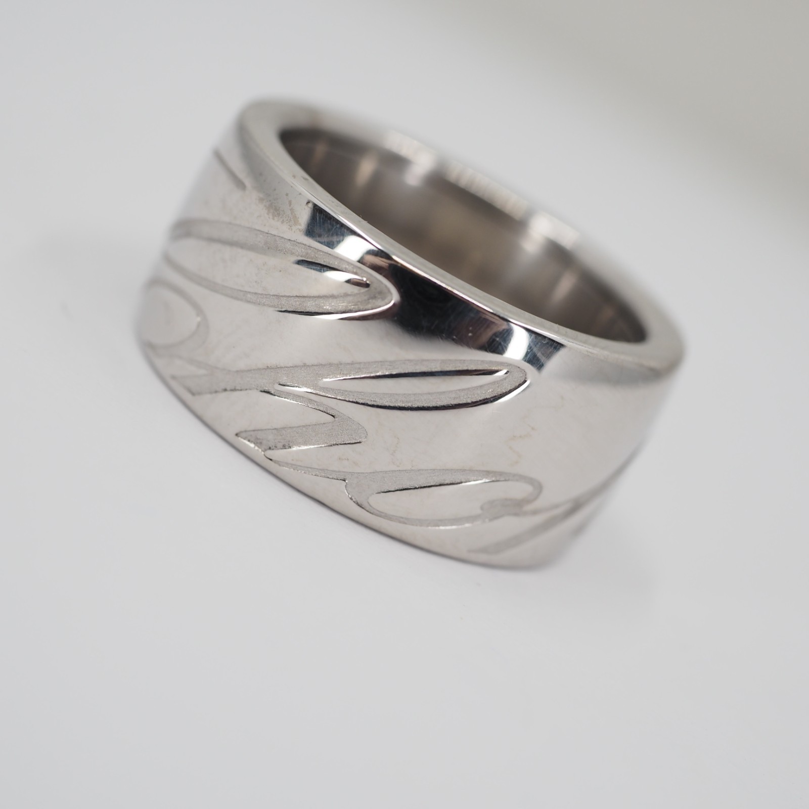 CHOPARD CHOPARDISSIMO ROTATING RING IN 750/WHITE … - image 1