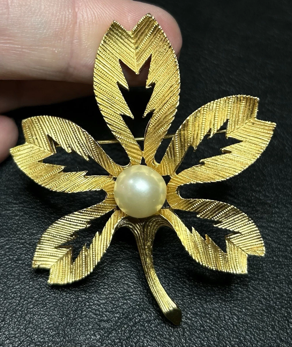 Crown Trifari Pin Brooch for sale | eBay