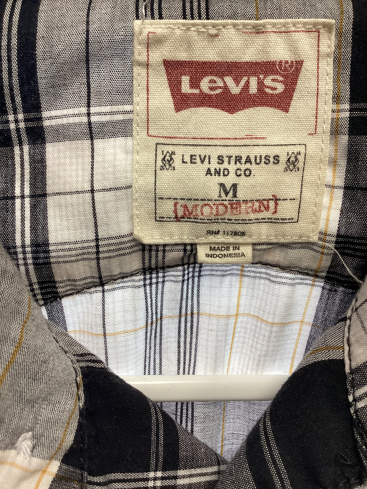 Levi Strauss Button Down Size M - image 3