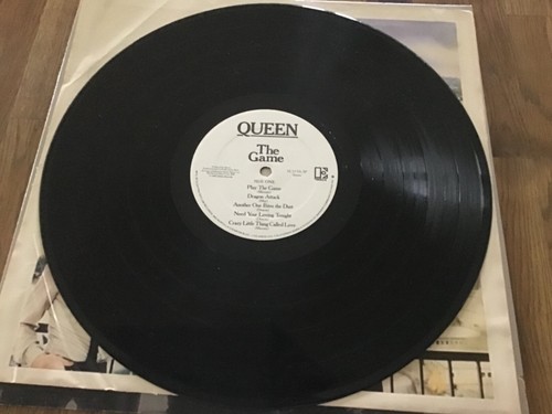 Queen - The Game 1980 Elektra Vinyl Record Album 5E-513 - Imagen 5 de 6