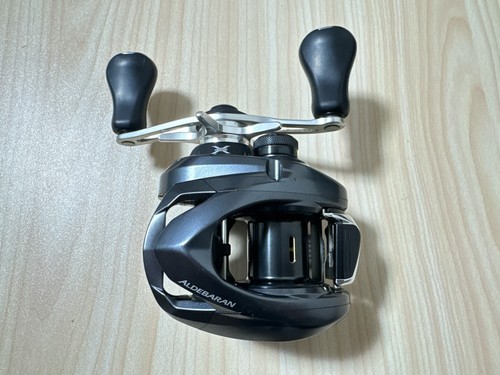 Baitcasting Reel 15 ALDEBARAN 50 Right Gear Ratio 6.5:1 5RH900050 IN BOX - Picture 8 of 11