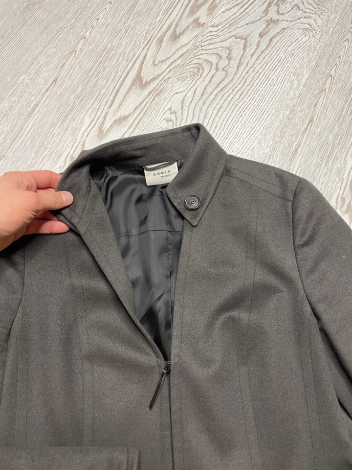 Akris Punto Wool And Angora-Angora blazer size 10 - Image 3 of 4