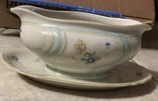 Vintage Bavaria Elfenbein Porzellan Gravy Boat With Attached Under Plate