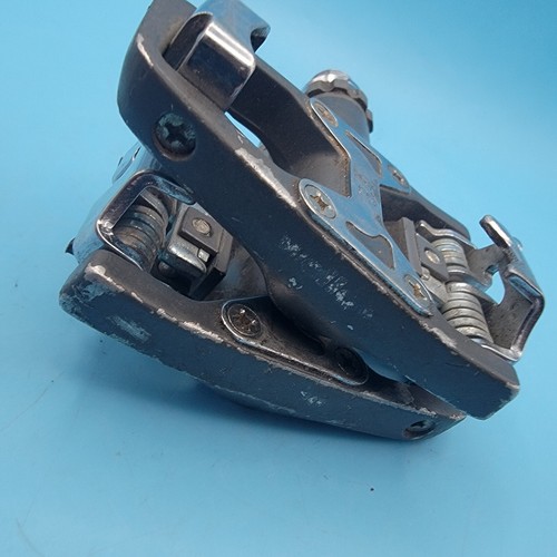 Wellgo R4 Clipless Road Pedals Grey Alloy l30 - Picture 4 of 6