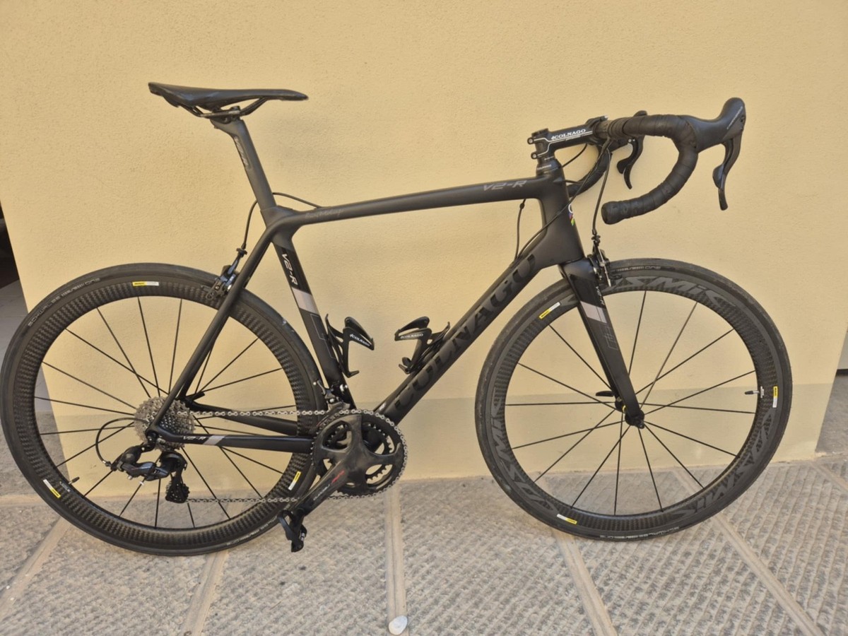 COLNAGO V2rカーボンフレーム ブラック Bespoke Cycling | Blog