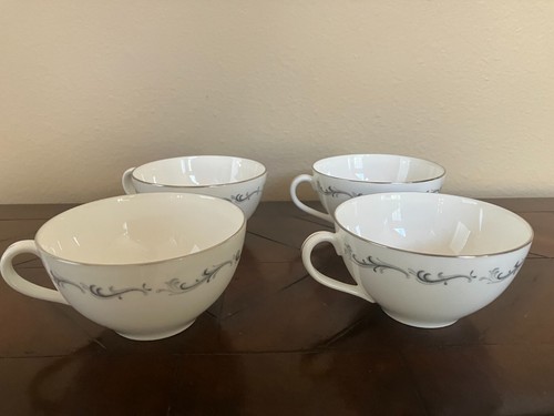 Royal Doulton CORONET English Bone China 4 Coffee Cups and Saucers (HOW-35A) - Picture 6 of 8