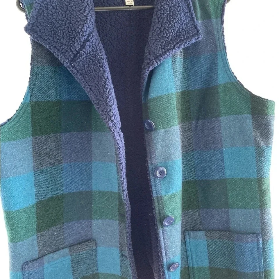 Chaleco mujer cuadros azul y verde. Peluche azul por dentro. Grande. Denim & Co Foto 3 de 4