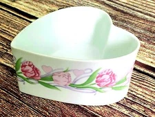 FTD  Heart Tulips Floral Planter Trinket Box 1990 "Especially for You" 6X6"