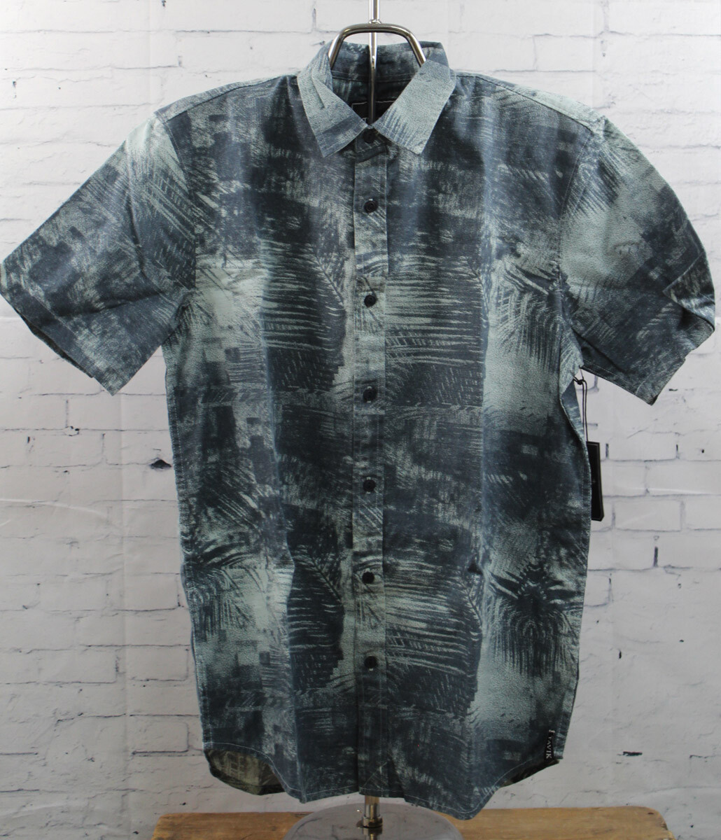 New Tavik Mens Howell Short Sleeve Button Down Shirt Medium Ether