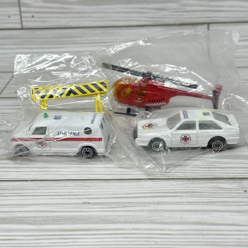 Veículos de emergência para artesanato de padaria enfeites de bolo de aniversário carros de metal fundido - Imagem 2 de 4