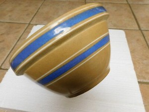 ANTIQUE PRIMITIVE YELLOW WARE BLUE / WHITE BANDS MIXING BOWL #9