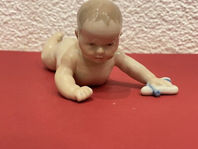 Sammlungsauflösung :  ROYAL COPENHAGEN FIGUR Baby Junge Krabbelt Denmark #112